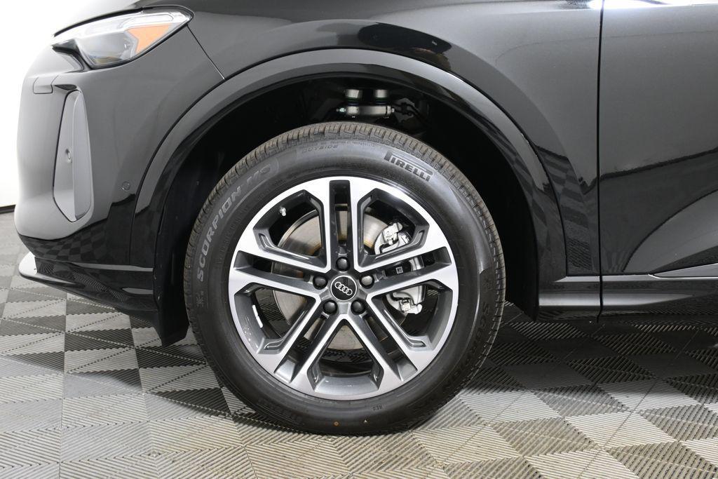new 2025 Audi Q5 car, priced at $60,330