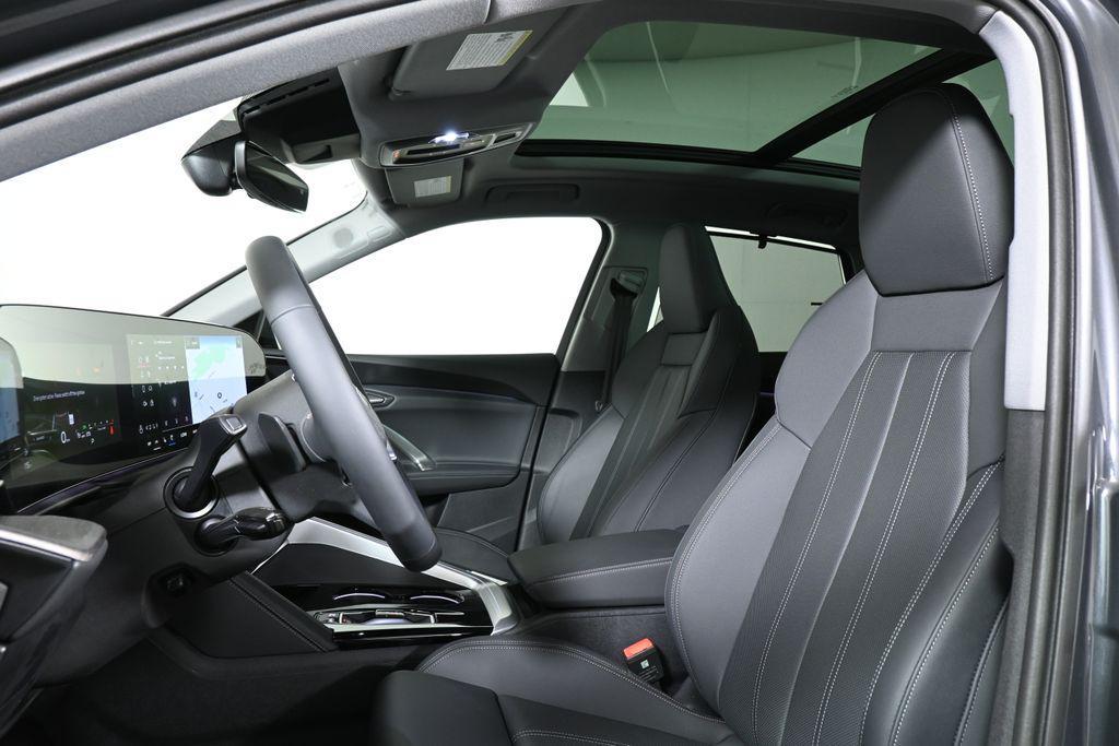 new 2025 Audi Q5 car, priced at $61,105