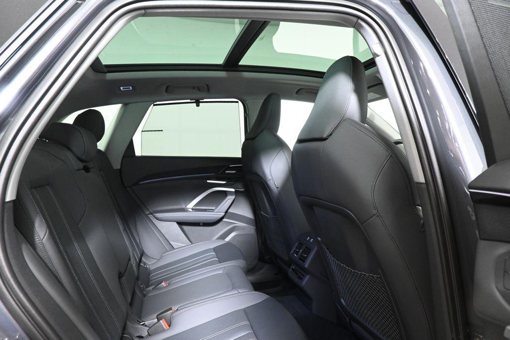 new 2025 Audi Q5 car, priced at $61,105