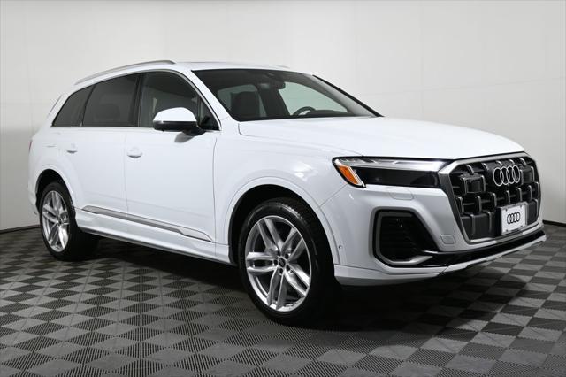 new 2025 Audi Q7 car, priced at $73,730