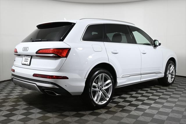 new 2025 Audi Q7 car, priced at $73,730