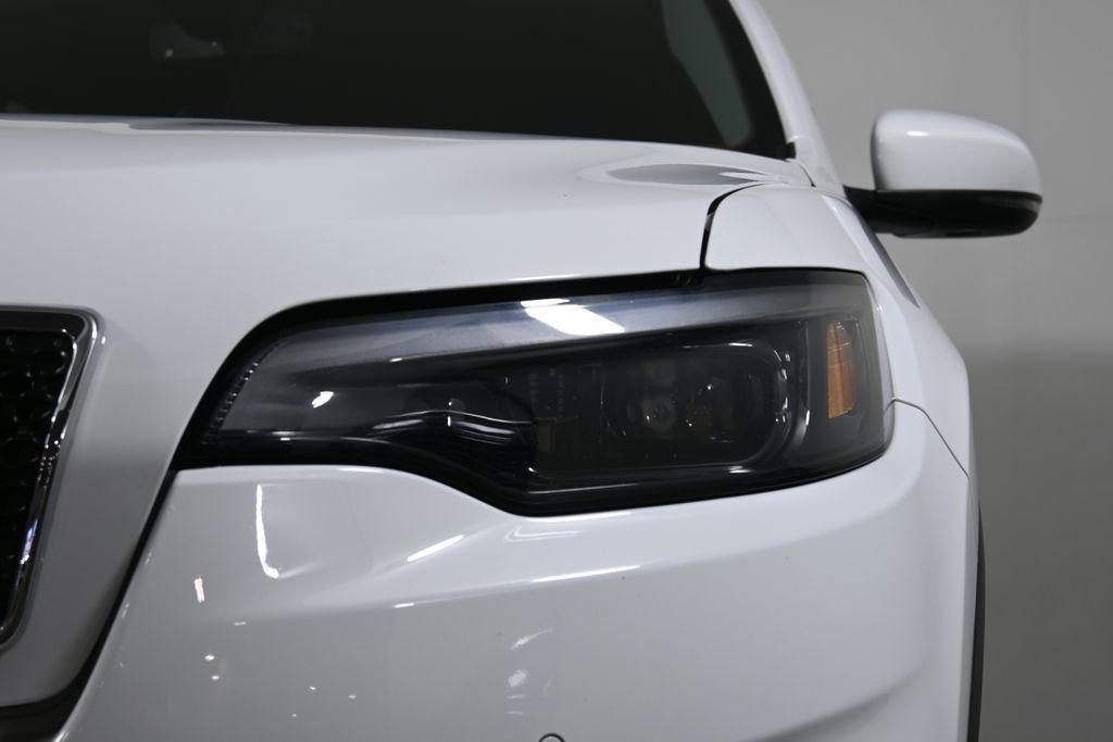 used 2019 Jeep Cherokee car, priced at $17,000