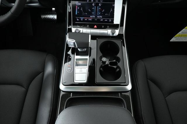 new 2025 Audi Q7 car, priced at $76,480