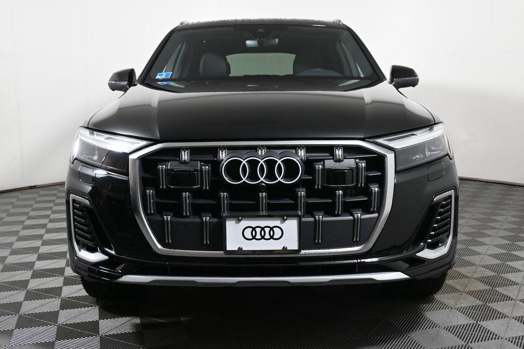 used 2025 Audi Q7 car, priced at $60,000
