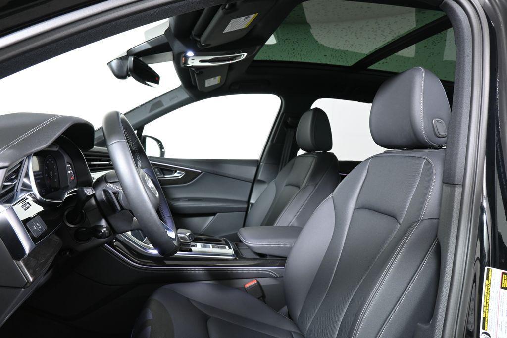used 2025 Audi Q7 car, priced at $60,000