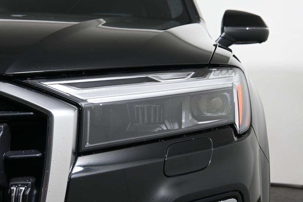 used 2025 Audi Q7 car, priced at $60,000