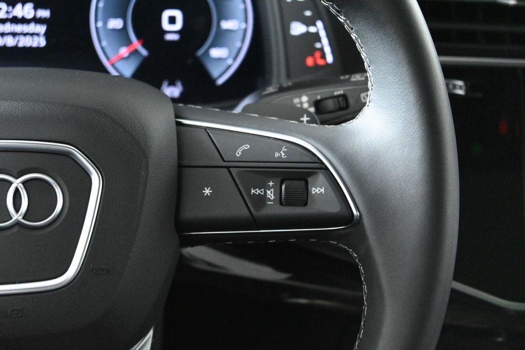 used 2025 Audi Q7 car, priced at $60,000
