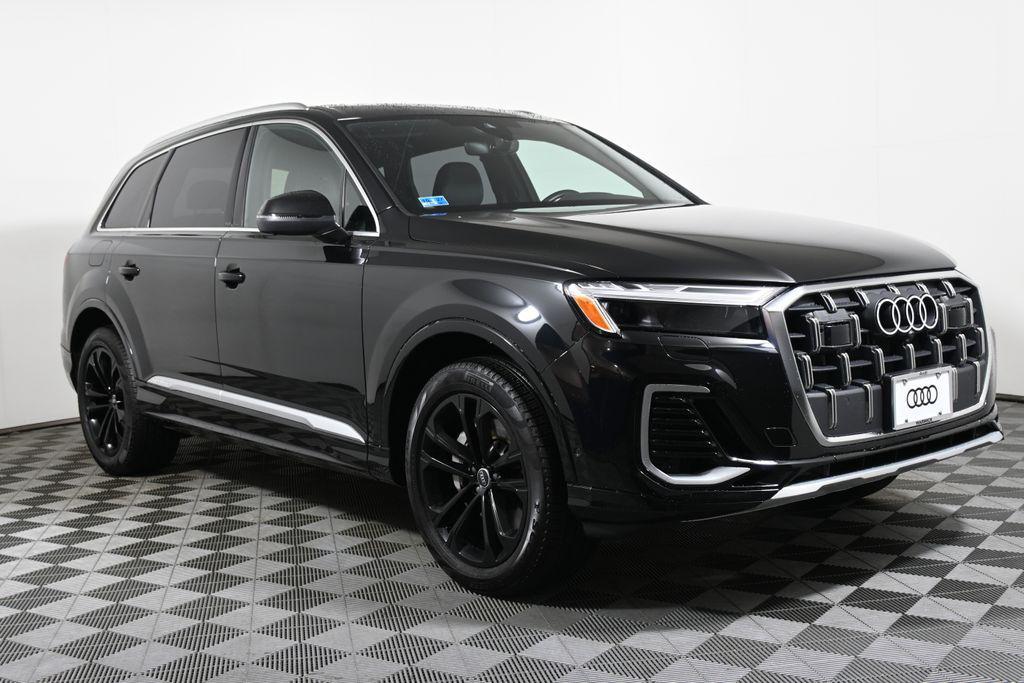 used 2025 Audi Q7 car, priced at $60,000