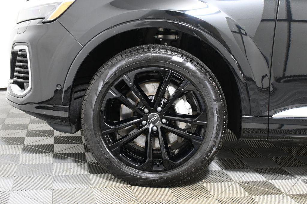 used 2025 Audi Q7 car, priced at $60,000