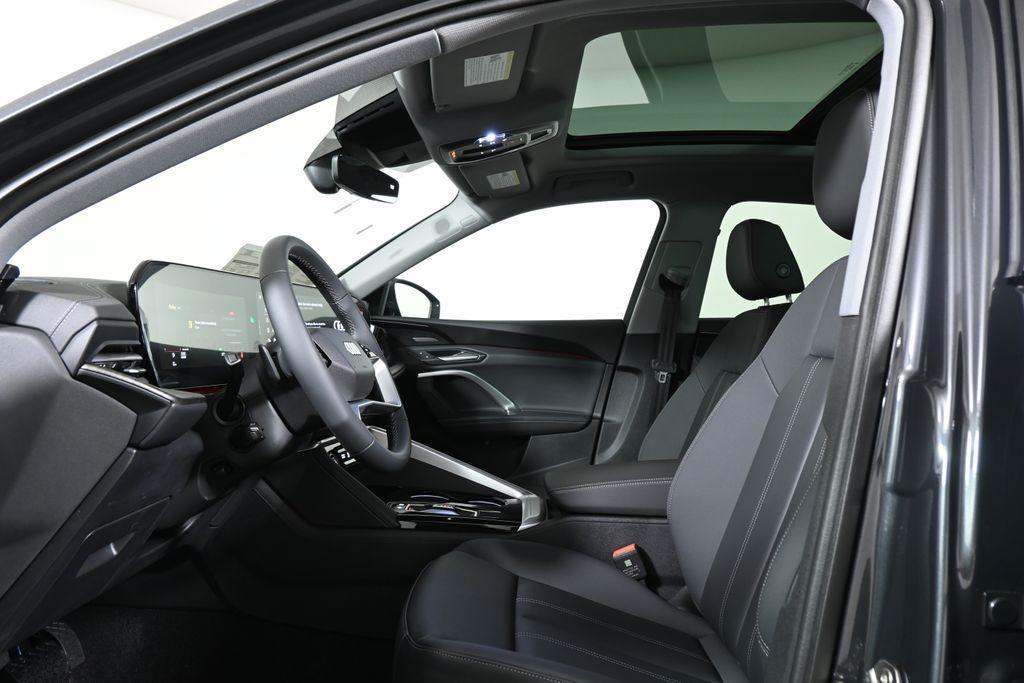 new 2025 Audi Q5 car, priced at $60,560