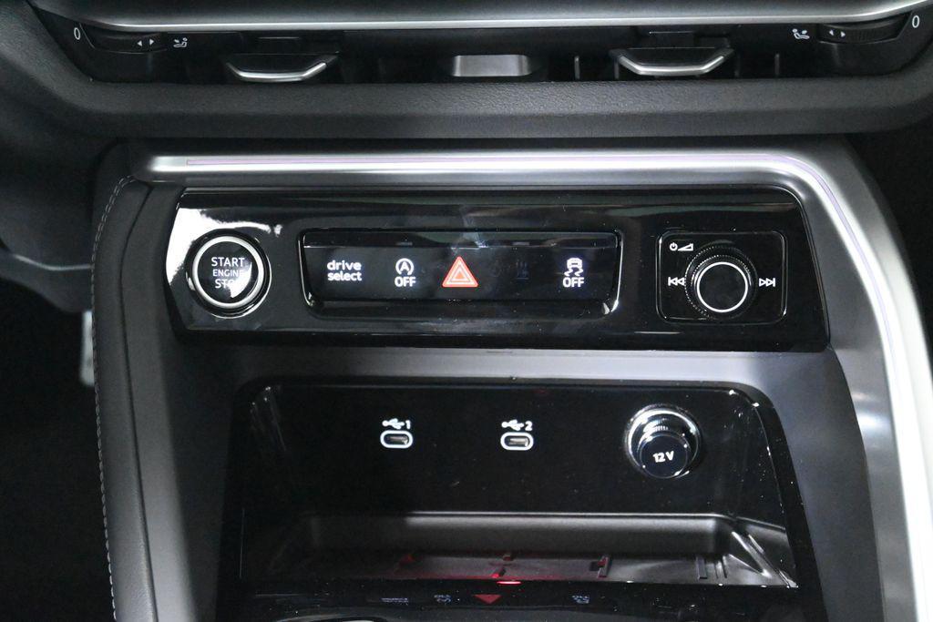 new 2025 Audi Q5 car, priced at $60,560