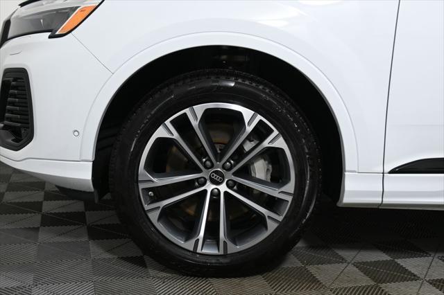 used 2025 Audi Q7 car, priced at $60,000