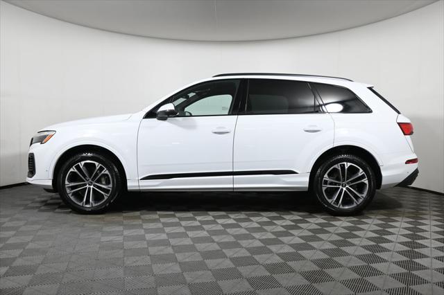 used 2025 Audi Q7 car, priced at $60,000