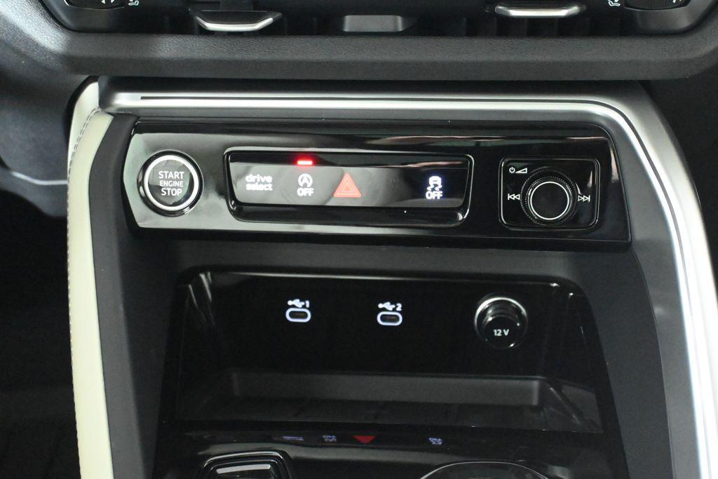 new 2025 Audi Q5 car, priced at $60,990