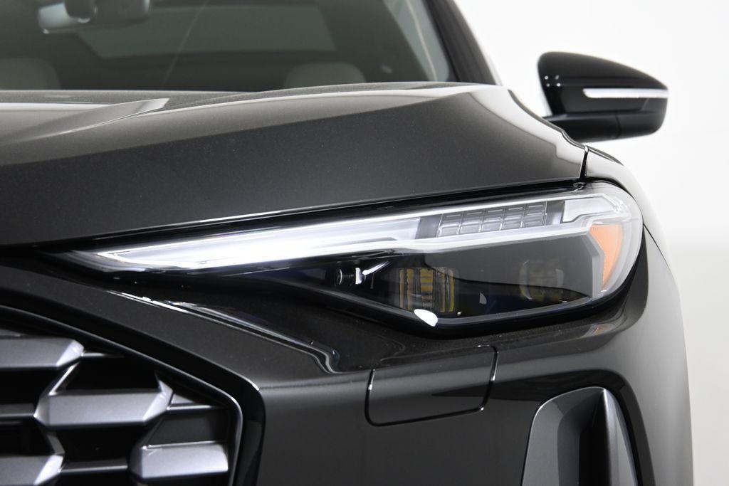 new 2025 Audi Q5 car, priced at $60,990