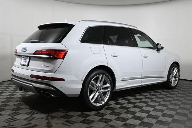 new 2025 Audi Q7 car, priced at $76,480