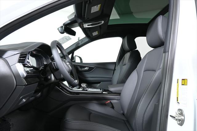 new 2025 Audi Q7 car, priced at $76,480