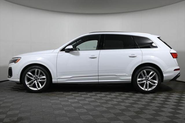 new 2025 Audi Q7 car, priced at $76,480