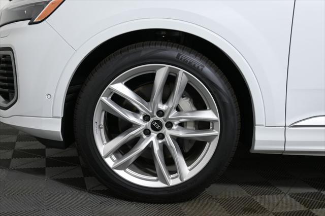 new 2025 Audi Q7 car, priced at $76,480