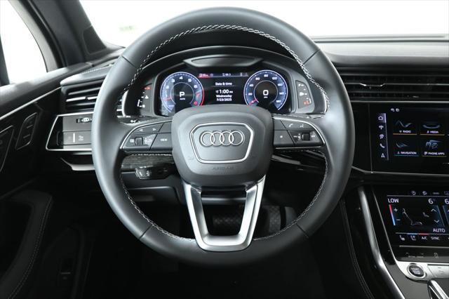 new 2025 Audi Q7 car, priced at $76,480