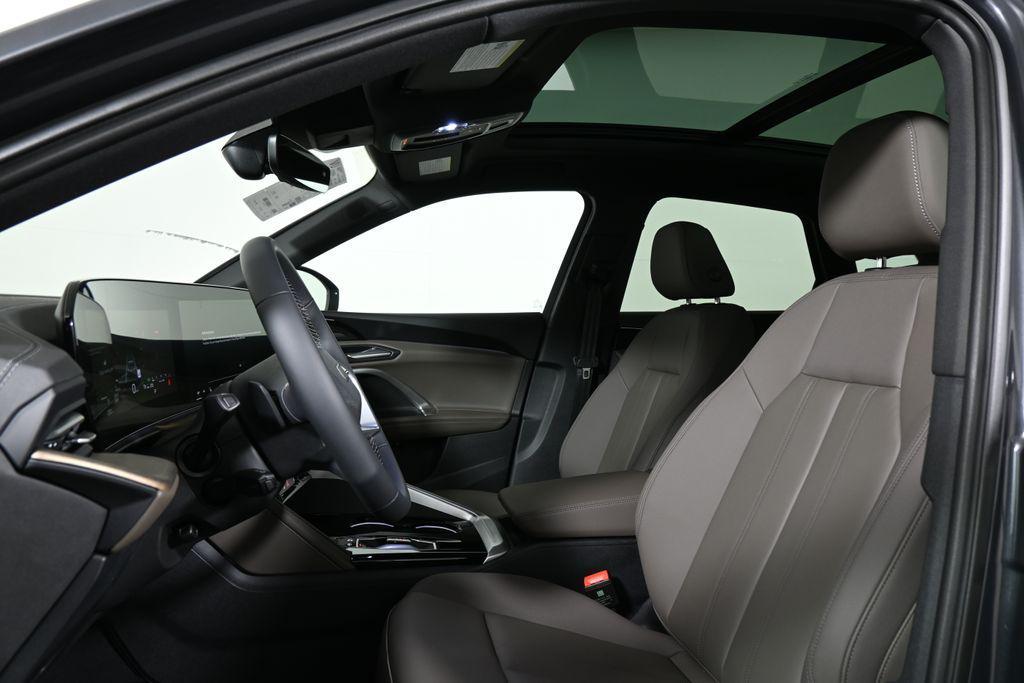 new 2025 Audi Q5 car, priced at $60,480