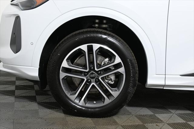 new 2025 Audi Q5 car, priced at $58,100