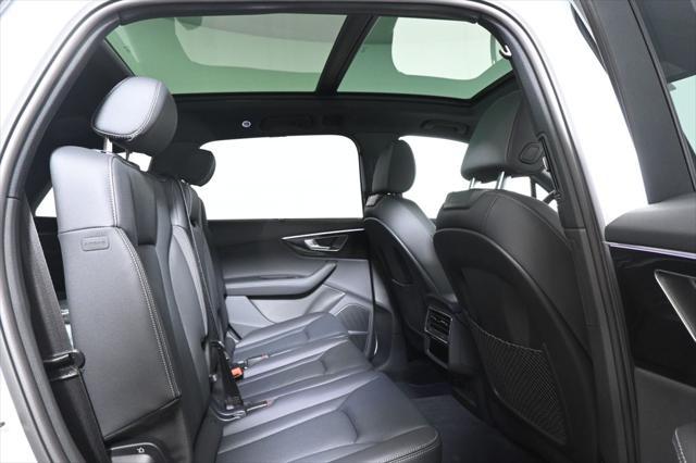 new 2025 Audi Q7 car, priced at $77,805