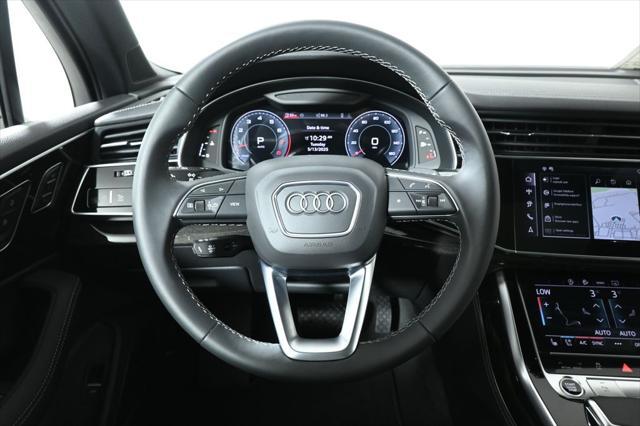 new 2025 Audi Q7 car, priced at $77,805