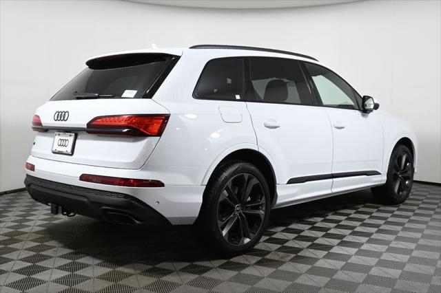 new 2025 Audi Q7 car, priced at $77,880