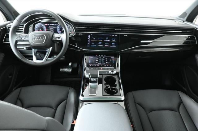 new 2025 Audi Q7 car, priced at $77,880