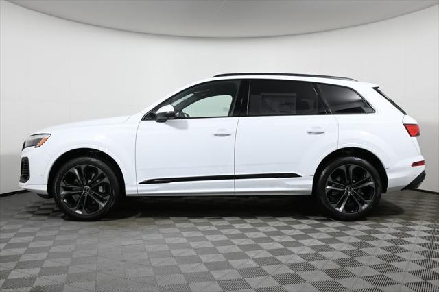 new 2025 Audi Q7 car, priced at $77,880