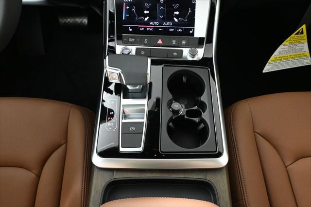 new 2025 Audi Q7 car, priced at $70,790