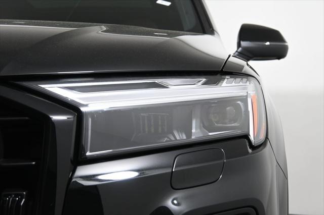 new 2025 Audi Q7 car, priced at $70,790