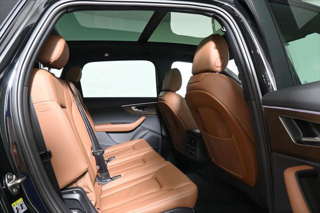 new 2025 Audi Q7 car, priced at $70,790