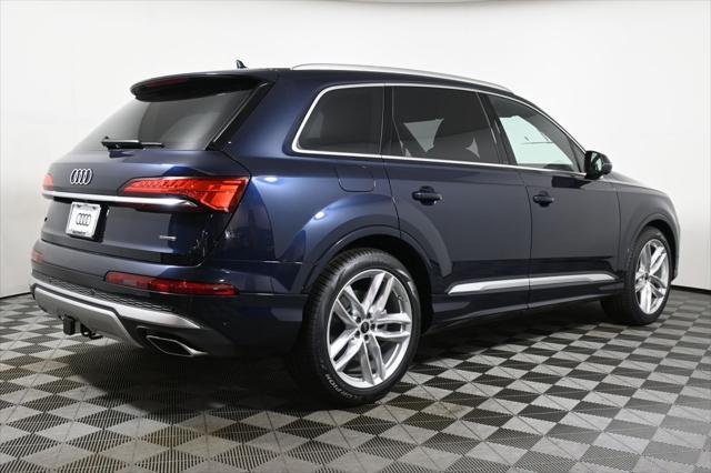 new 2025 Audi Q7 car, priced at $76,480