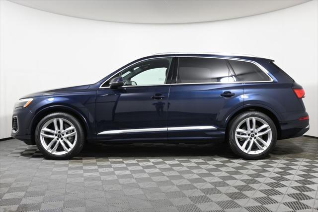 new 2025 Audi Q7 car, priced at $76,480