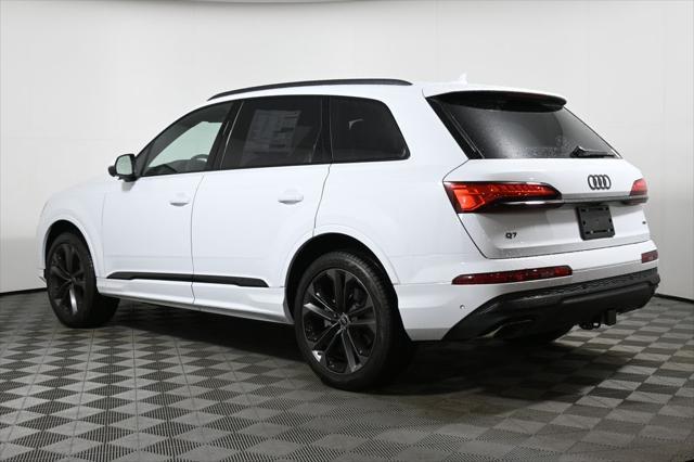 new 2025 Audi Q7 car, priced at $77,935