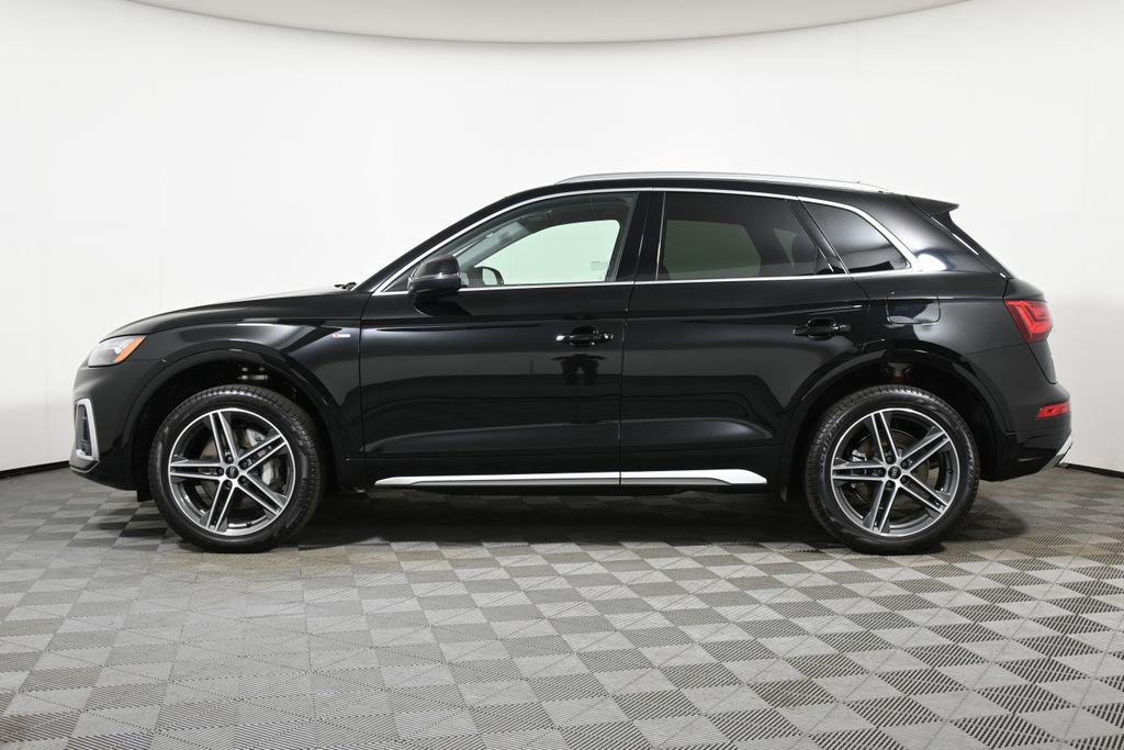 new 2025 Audi Q5 car, priced at $67,080