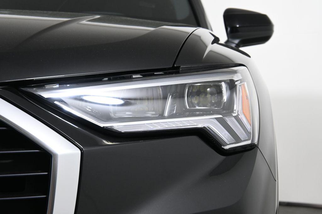 new 2025 Audi Q3 car, priced at $44,190