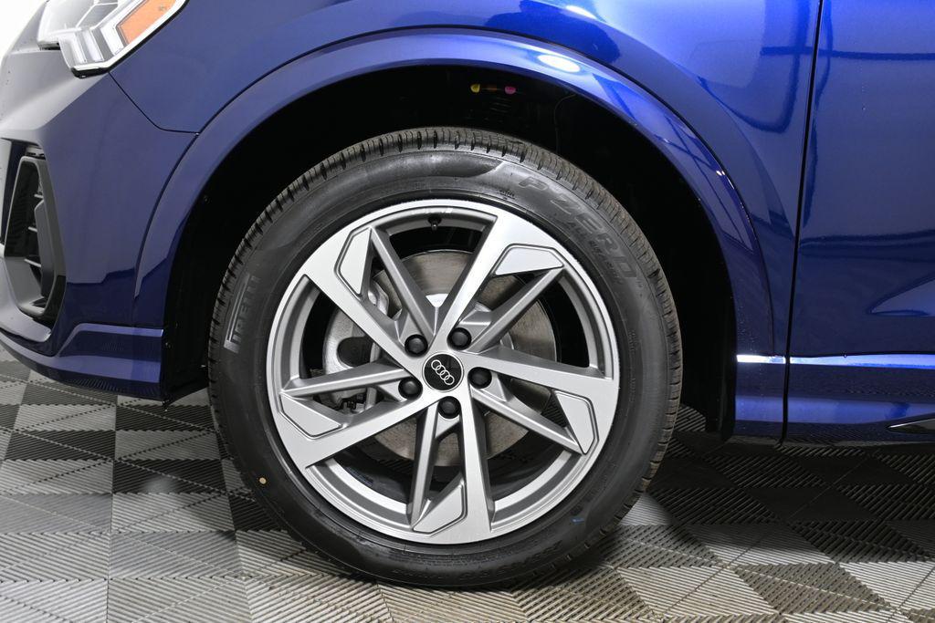 new 2025 Audi Q3 car, priced at $44,190