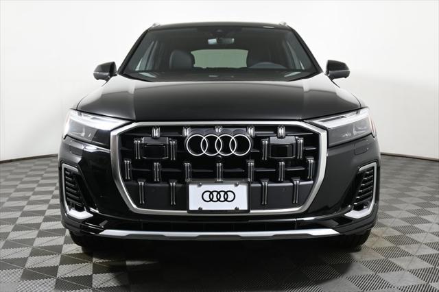 new 2025 Audi Q7 car, priced at $76,705