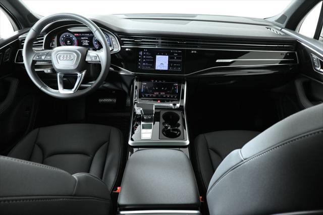 new 2025 Audi Q7 car, priced at $76,480