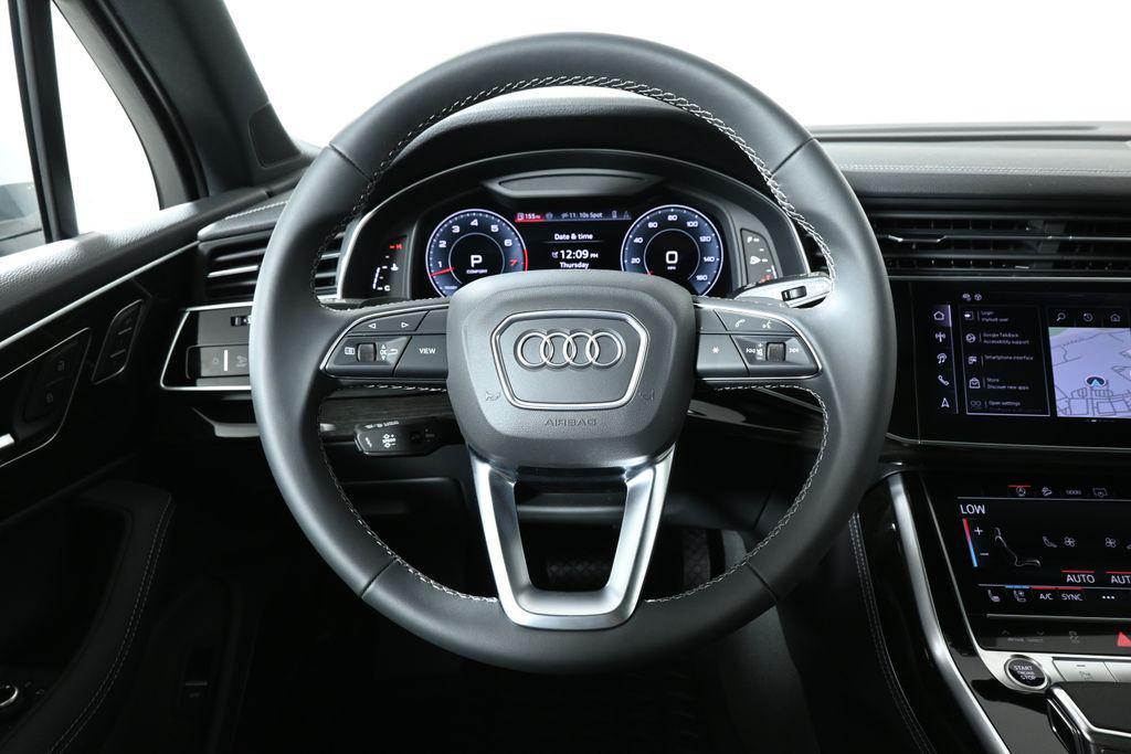 new 2025 Audi Q7 car, priced at $76,480