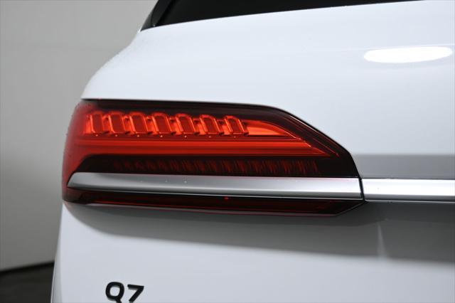 new 2025 Audi Q7 car, priced at $76,480