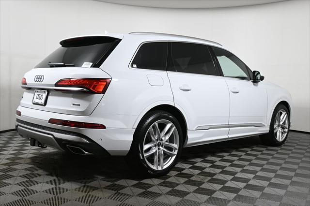 new 2025 Audi Q7 car, priced at $76,480