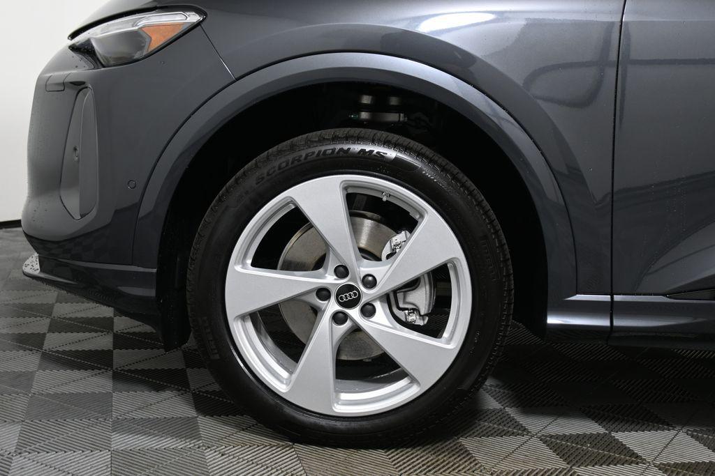 new 2025 Audi Q5 car, priced at $60,480