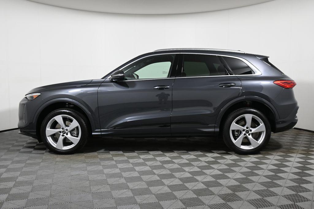 new 2025 Audi Q5 car, priced at $60,480