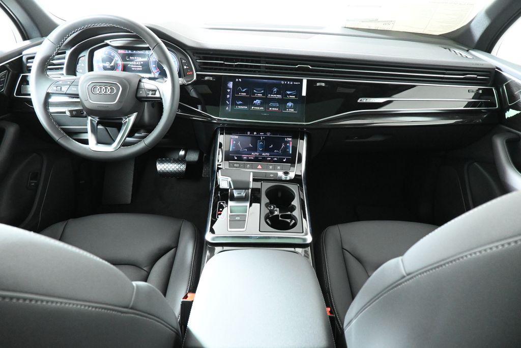 used 2025 Audi Q7 car, priced at $60,000