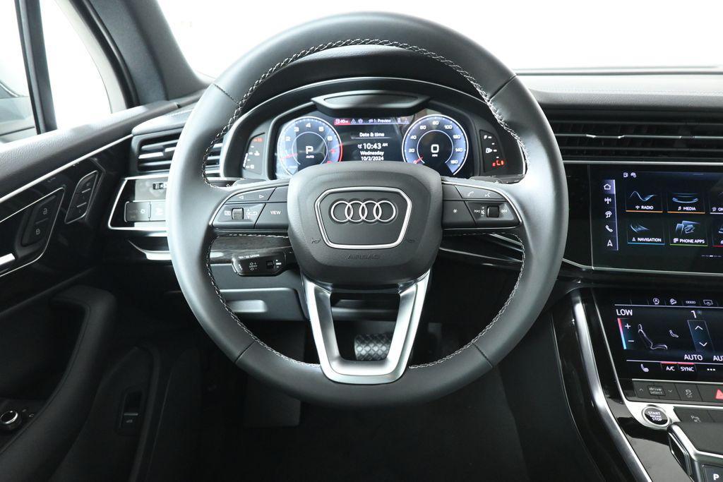 used 2025 Audi Q7 car, priced at $60,000