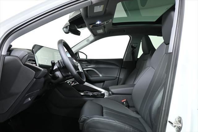 new 2025 Audi Q5 car, priced at $61,430